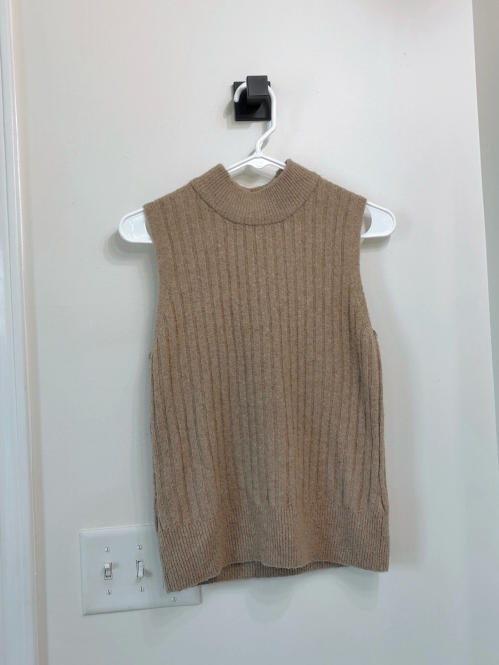 Rachel Zoe Tan Ribbed Knit Sweater M